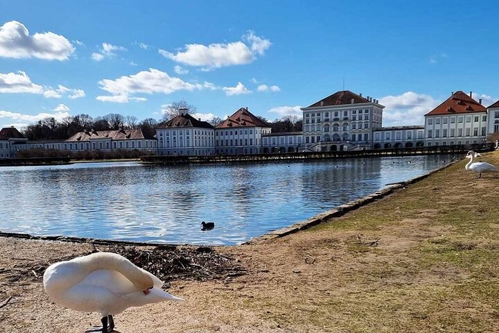 Private audio book city rally around Nymphenburg Palace in Munich - Photo 1 of 7