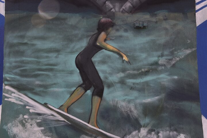 Private street art by bike or on foot - Photo 1 of 15