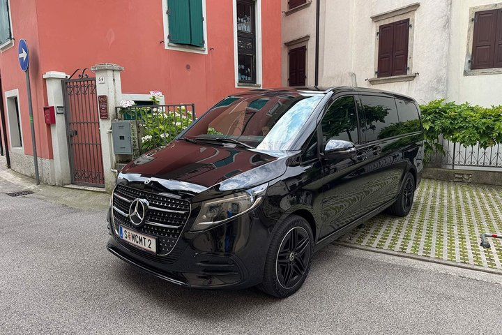 Private Transfer from Venice to Munich with Stop in Salzburg - Photo 1 of 25