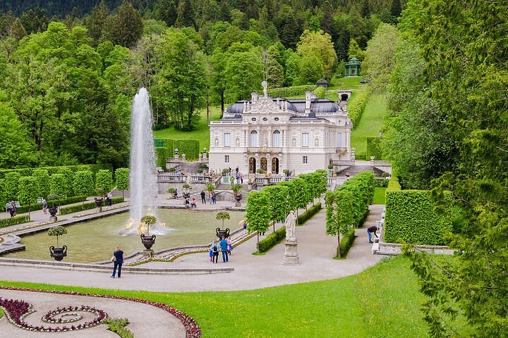 Private Linderhof Castle, Entry-Ticket - optional Toboggan Run - Photo 1 of 6