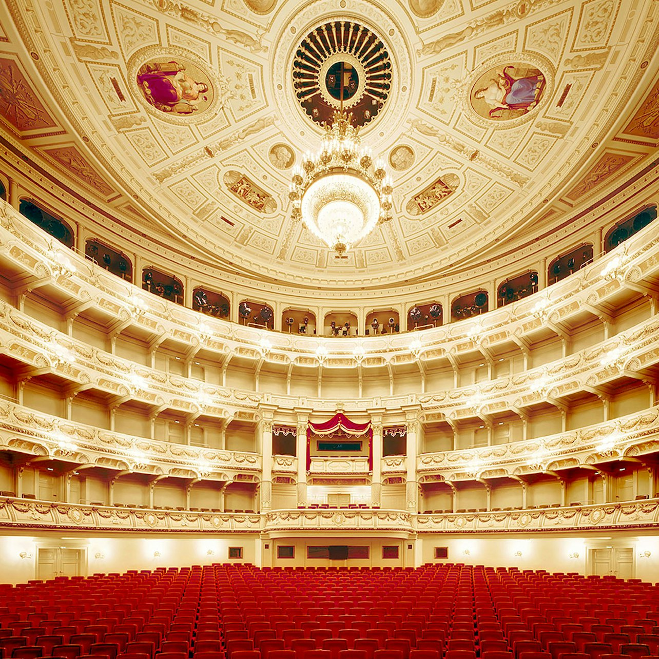 Semperoper: German Guided Tour - Photo 1 of 8