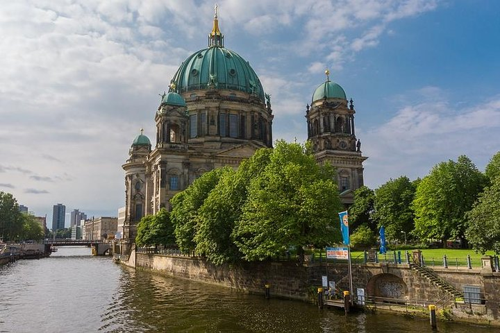Museum Island, seen from the Jewish District 