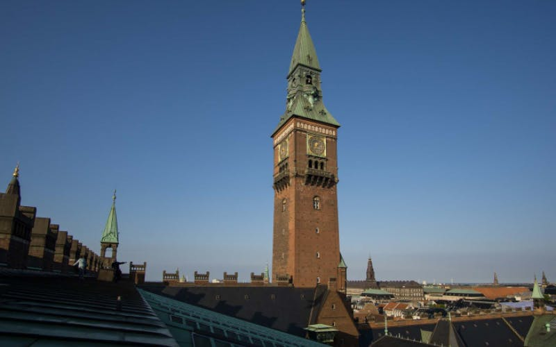 コペンハーゲン市庁舎：塔ツアー - Photo 1 of 7