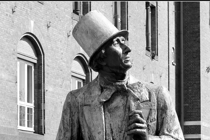 Hans Christian Andersen - walking-tour - Photo 1 of 6