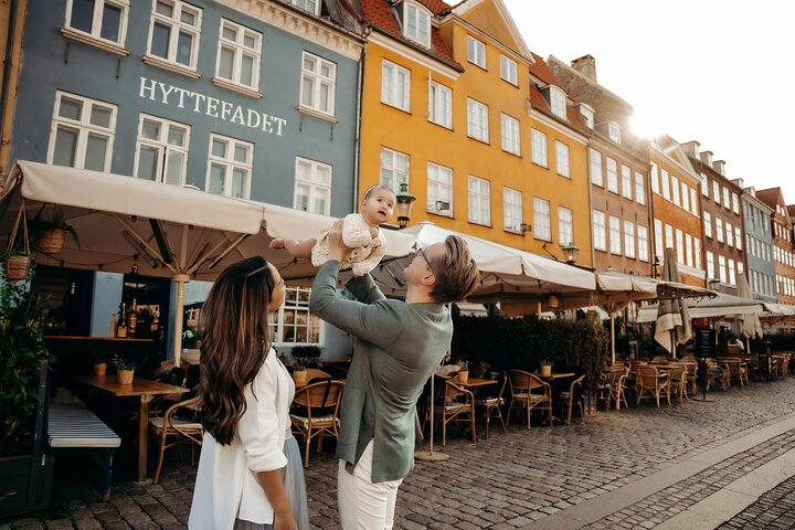 Photoshoot around Copenhagen's Iconic Locations - Photo 1 of 19