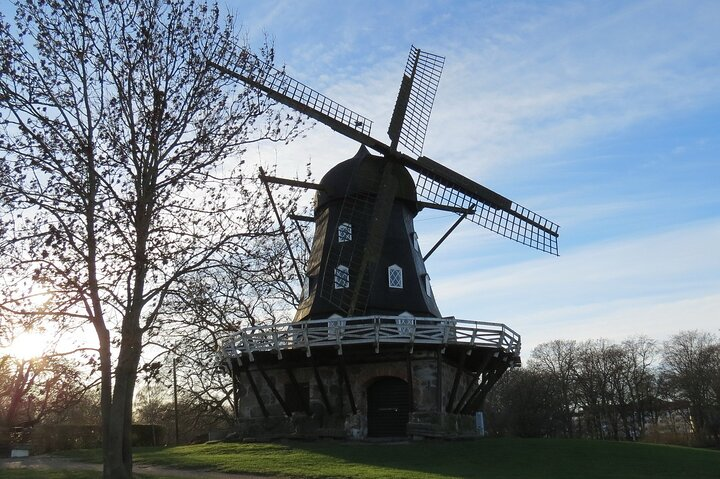 Experience the charm of a scenic journey from Copenhagen to Malmo passing by traditional landmarks and local gems all while enjoying the comfort of a private transfer with expert guidance.