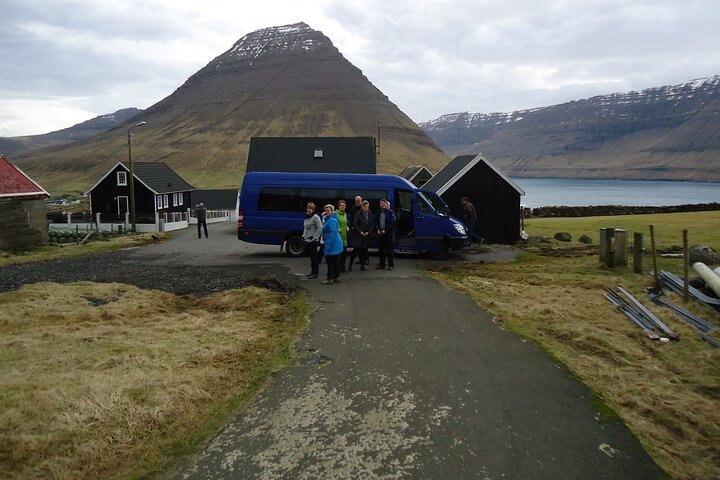 Summer Tour to the Northern Islands and Tjornuvik - Photo 1 of 8