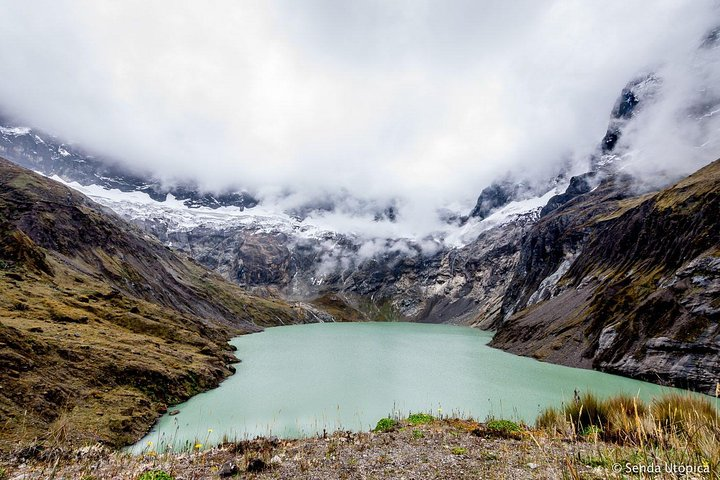 Laguna Amarilla - Altar Trek