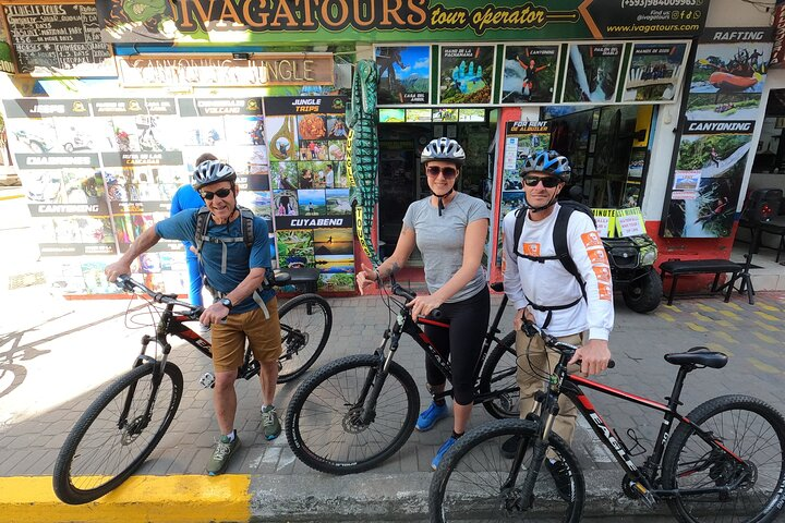 By Bike the best route of the waterfalls . - Photo 1 of 11