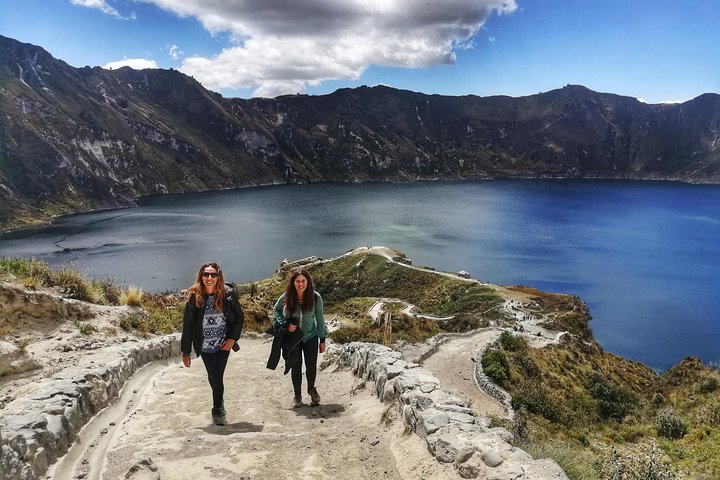 Quilotoa Crater Lake hike