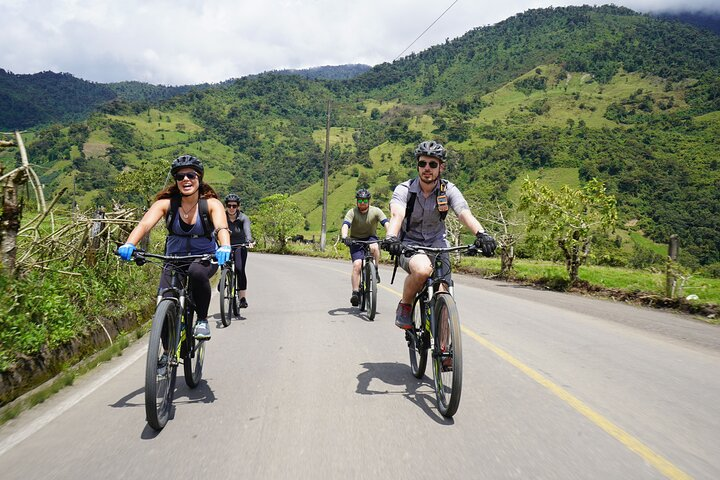 Biking the cloudforest