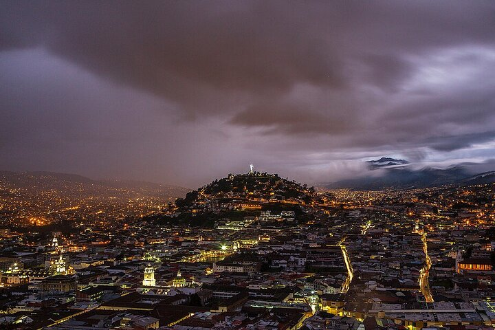 Quito City tour by night with food taste - Photo 1 of 16