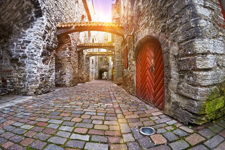 Tallinn Scavenger Hunt & Highlights Self-Guided Walking Tour - Photo 1 of 12