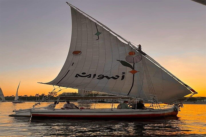 1-Hour Boat Ride on the Nile from Luxor with Lunch and Pickup - Photo 1 of 12