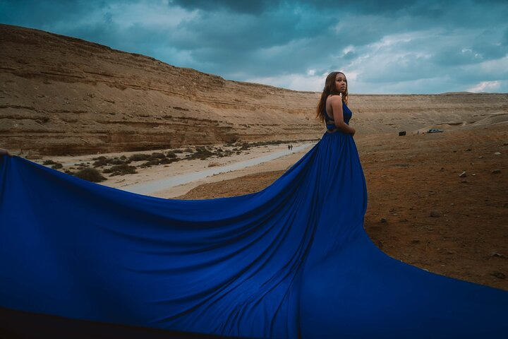 1 Hour Private Photoshoot in Giza with Flying Dress - Photo 1 of 11