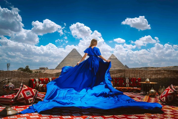 1 Hour Private Photoshoot in Giza with Flying Dress - Photo 1 of 25