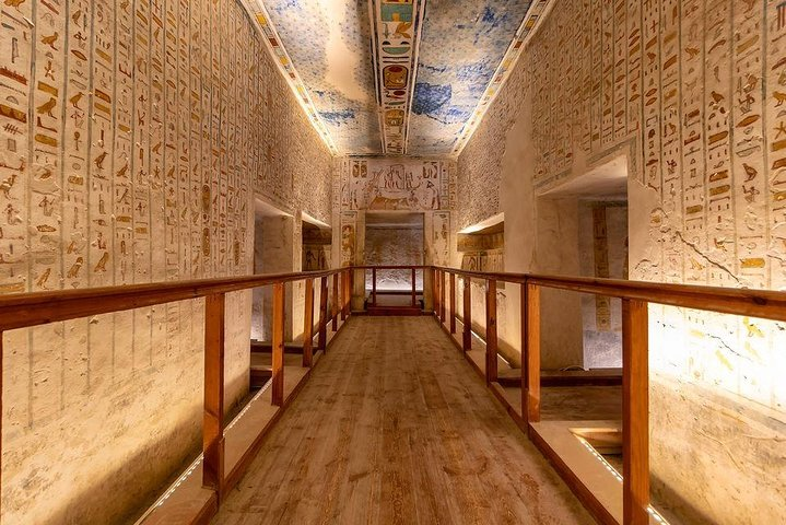 2 Day Abu Dhabi and Dubai City Tour with Desert Safari - Photo 1 of 6