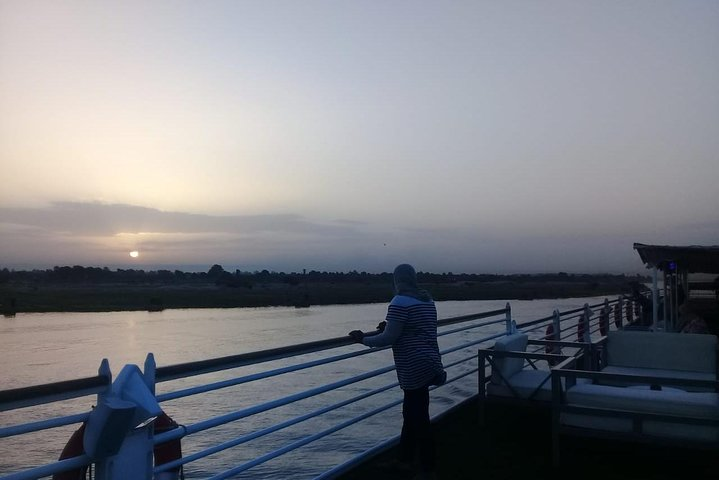 4 nights luxor and Aswan Nile cruise includes tours from luxor.special offer - Photo 1 of 8