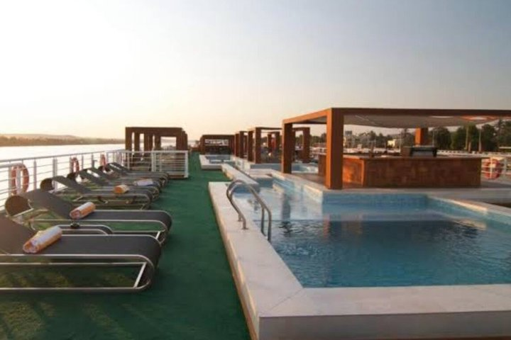 Marsa Alam : 4Days Nile Cruise from Aswan To Luxor includes Tours - Photo 1 of 25