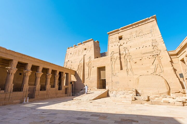 5 Days Cairo , Luxor , Aswan & Abu Simbel Tour Including Flights  - Photo 1 of 7