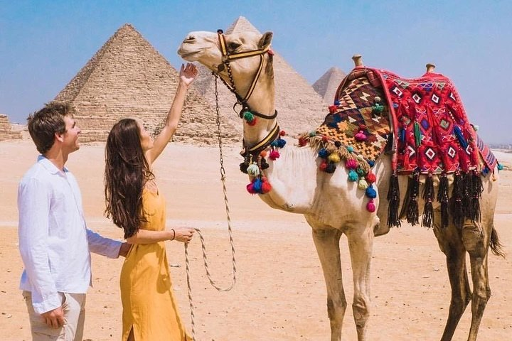 6 Days private Egypt Tour to Cairo and Luxor with train