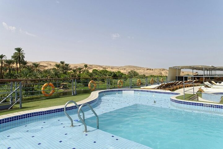 A day from Luxor to Safaga with accommodation and visiting Utopia - Photo 1 of 2