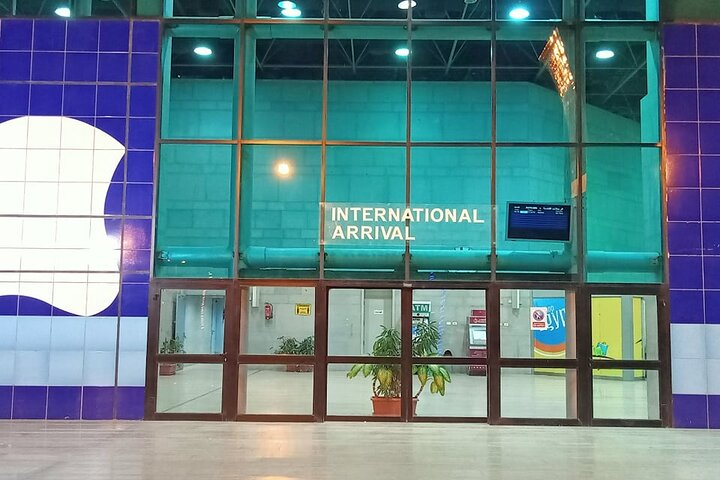 Airport Pickup or Drop off  - Photo 1 of 10