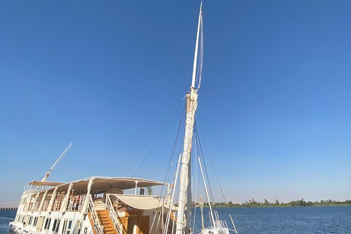 Dahabeya boat trip from Aswan to Luxor from Saturday to Monday . - Photo 1 of 11