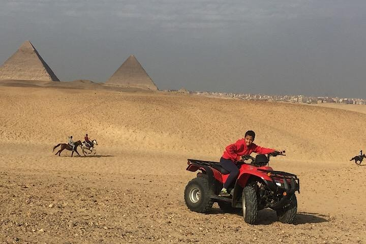 Quad bike Pyramids 