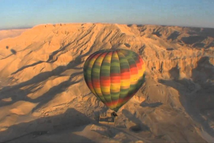 Life Time Hot air Balloon over Luxor