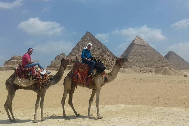 Pyramids of Giza Tour