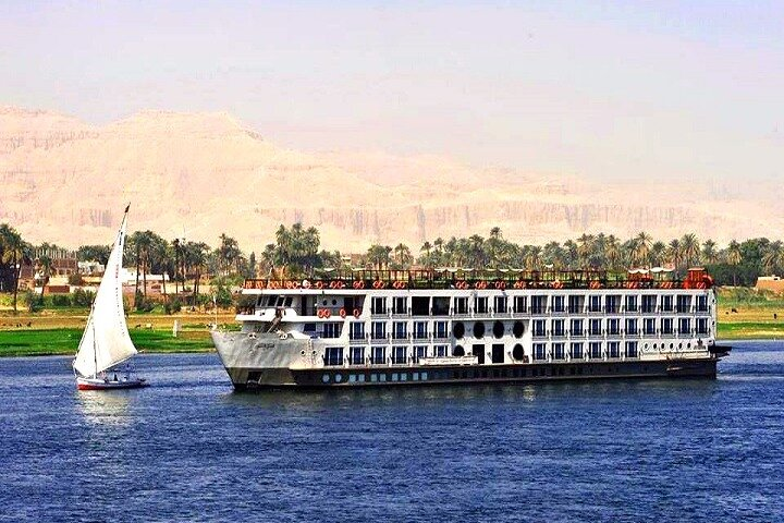 4-Days Cruise Luxor to Aswan with Hot Air Balloon and Sightseeing - Photo 1 of 15