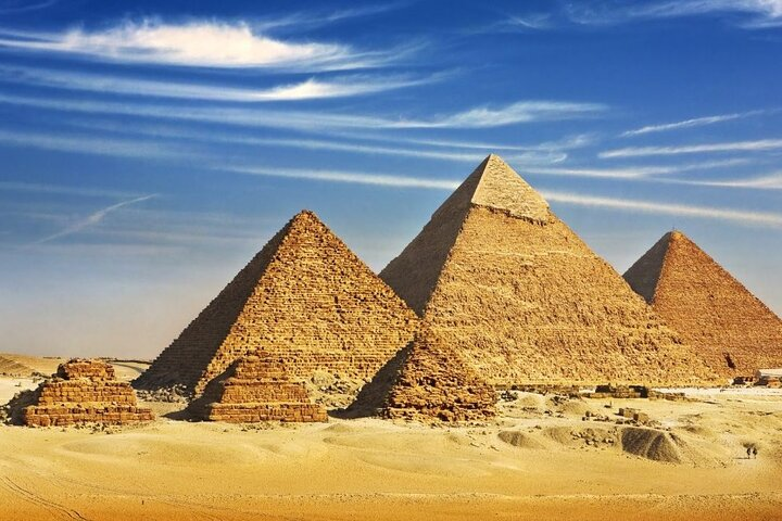 Pyramids of Giza Trip from Hurghada