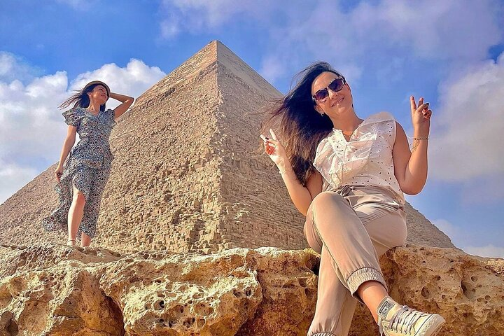 Cairo Sightseeing Tour (Giza Pyramids, Sphinx ,Museum and Bazaar) - Photo 1 of 25