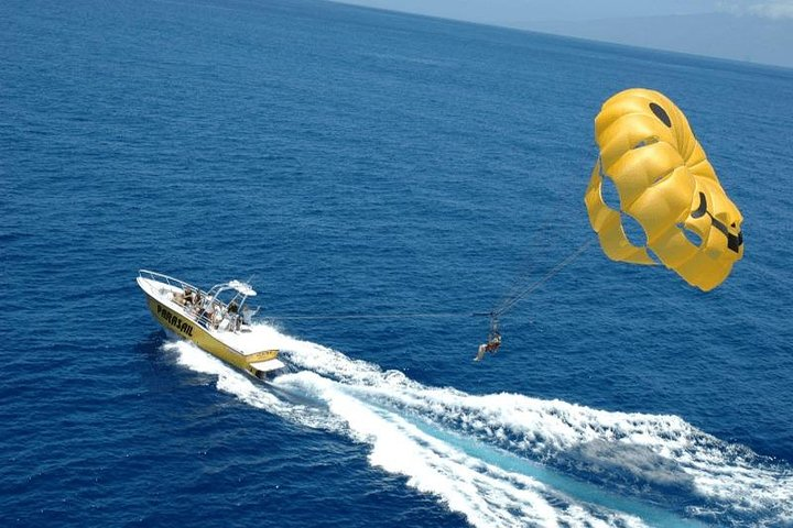 Cheap Parasailing - Hurghada - Photo 1 of 2