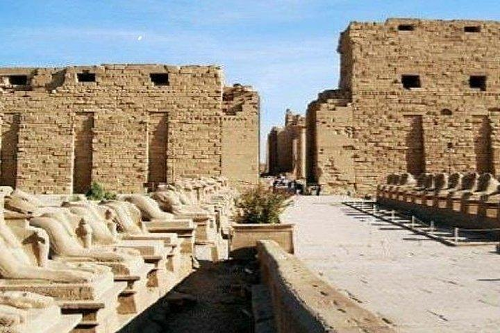 cheap trip -from hurghada to luxor , return and lunch(Entrance fees included) - Photo 1 of 6