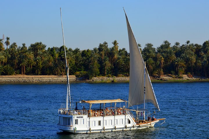 Dahabiya Nile Cruise Luxor -Aswan