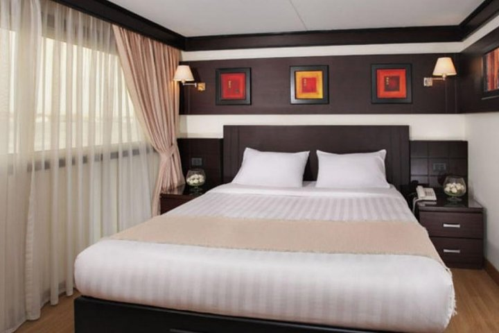 Dahabiya Nile Cruise from Luxor to Aswan - Photo 1 of 7