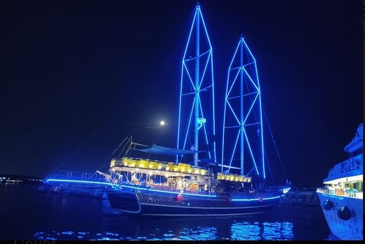 Dinner cruise & show in sharm elsheikh - Photo 1 of 12