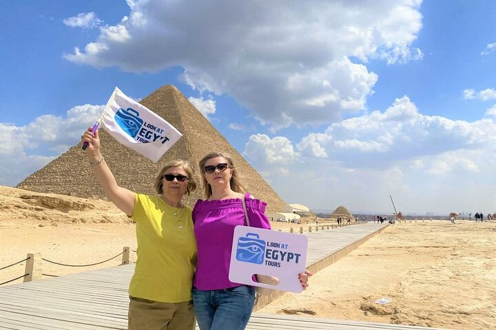 Discover Giza Pyramids and the Egyptian Museum and Old Cairo-Guide and Lunch Inc - Photo 1 of 25