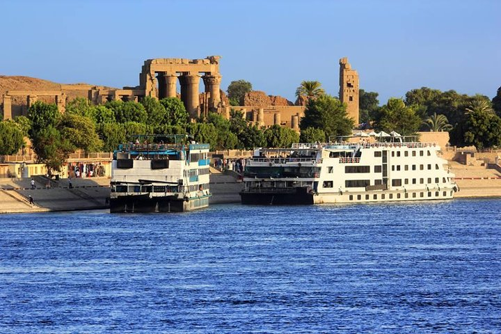 Nile cruise