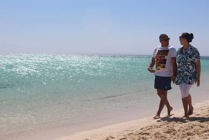 from Luxor to Safaga on the beach - Photo 1 of 5