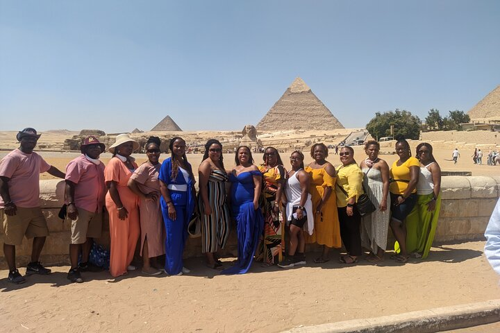 Traveler's at Giza pyramids