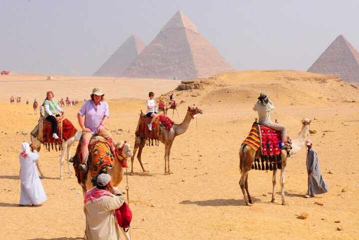 Giza Pyramids & Sphinx Small-Group Journey with Tour Guide - Photo 1 of 7