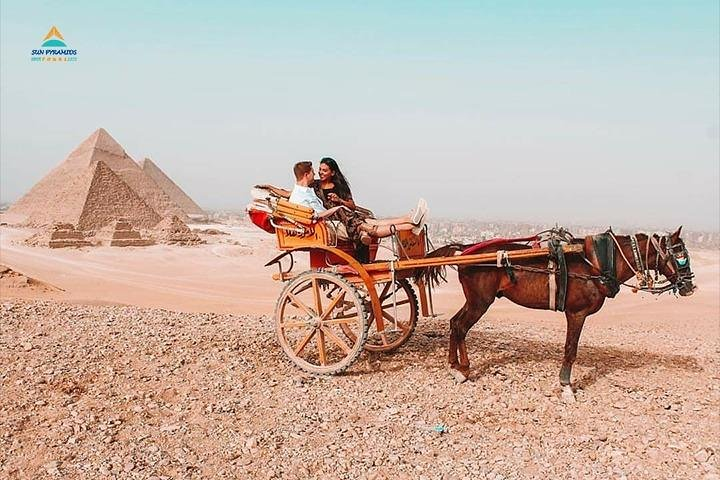 Giza Pyramids by Horse Carriage Half Day Tour  - Photo 1 of 7