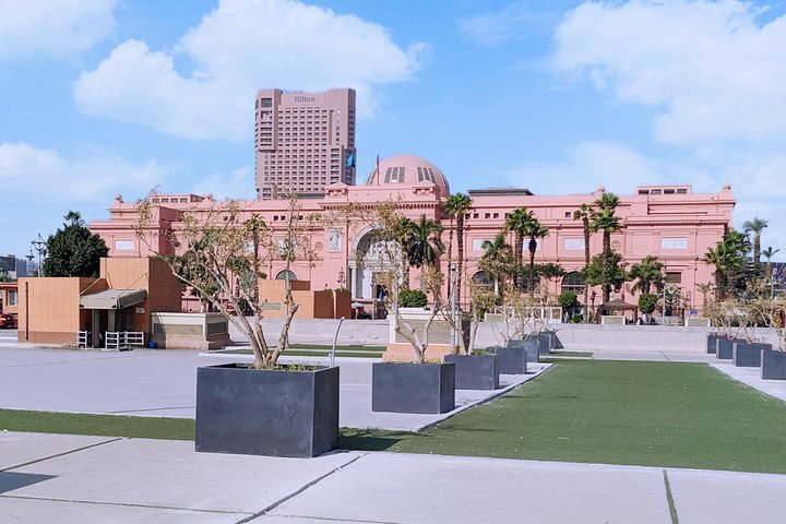 Guided Tour To The Pyramids and Egyptian Museum Including Tickets  - Photo 1 of 15