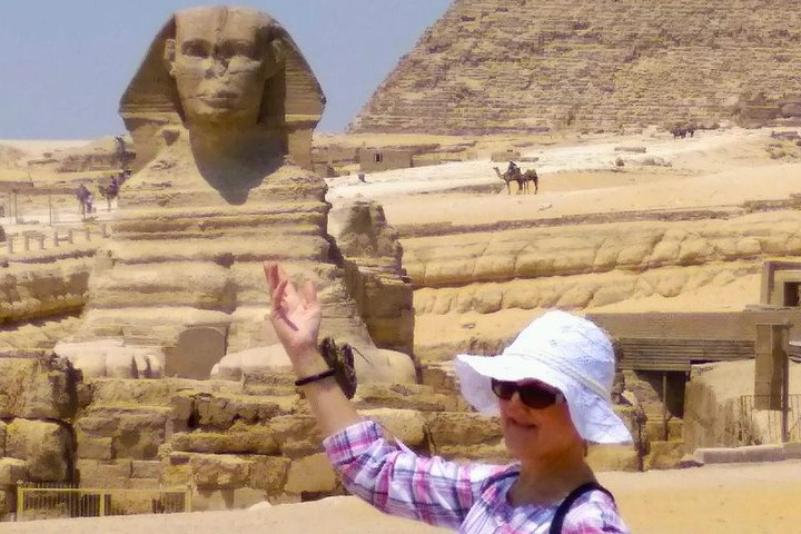 Half Day Tour To The Pyramids Of Giza and Sphinx - Photo 1 of 2