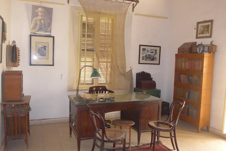 Howard Carter House BY Tut guide