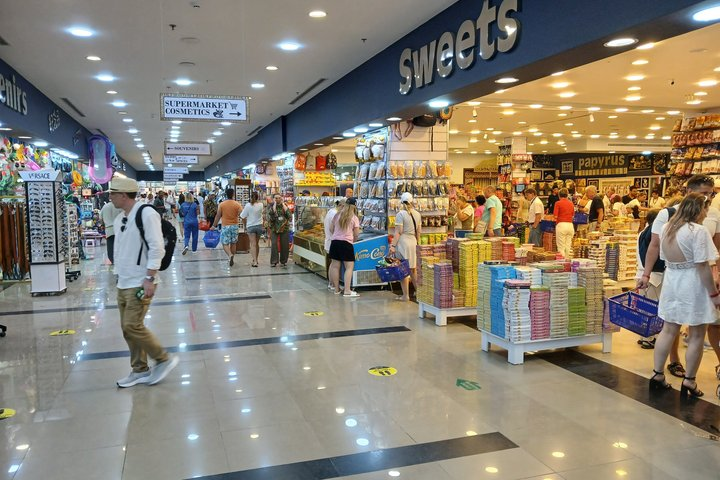 Hurghada Shopping Tour with sightseeing - Photo 1 of 17
