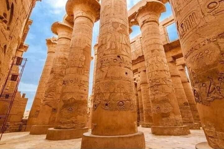 Great hall in Karnak temple 
